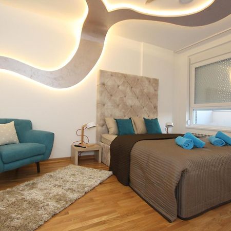 Riviera New Belgrade Apartment, Parking 5 Eur Per Day Luaran gambar
